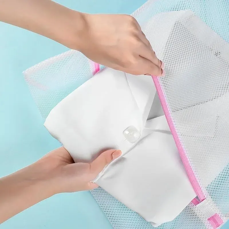 2Pcs Mesh aundry Bags Washing Machine Mesh Wash Bags Travel Storage Organize Bag Sturdy Zipper Breathable Mesh Exquisite Laundry Bag for Underwear Clothes Pants Shoes and Socks(Coarse net M)