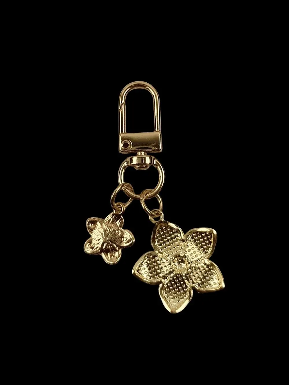 BagForLove - Delicate Cherry Blossom Shaped Keychain with Personalized ID Tag