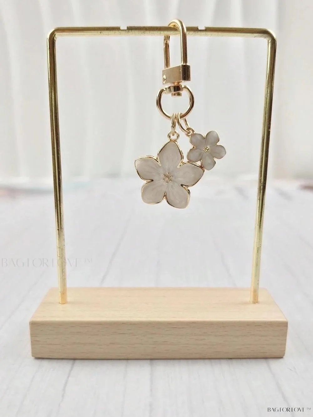 BagForLove - Delicate Cherry Blossom Shaped Keychain with Personalized ID Tag