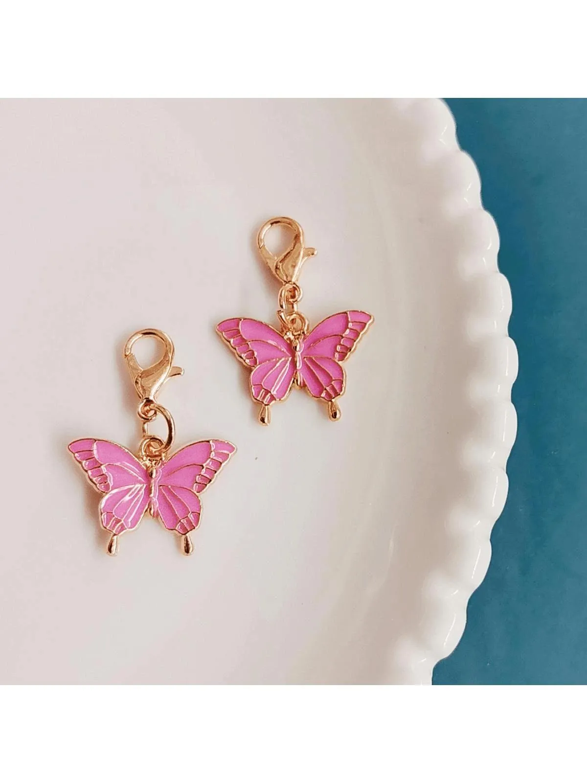 BagForLove - Delicate Metallic Pink Butterfly Clasp Zipper Keychain Gift