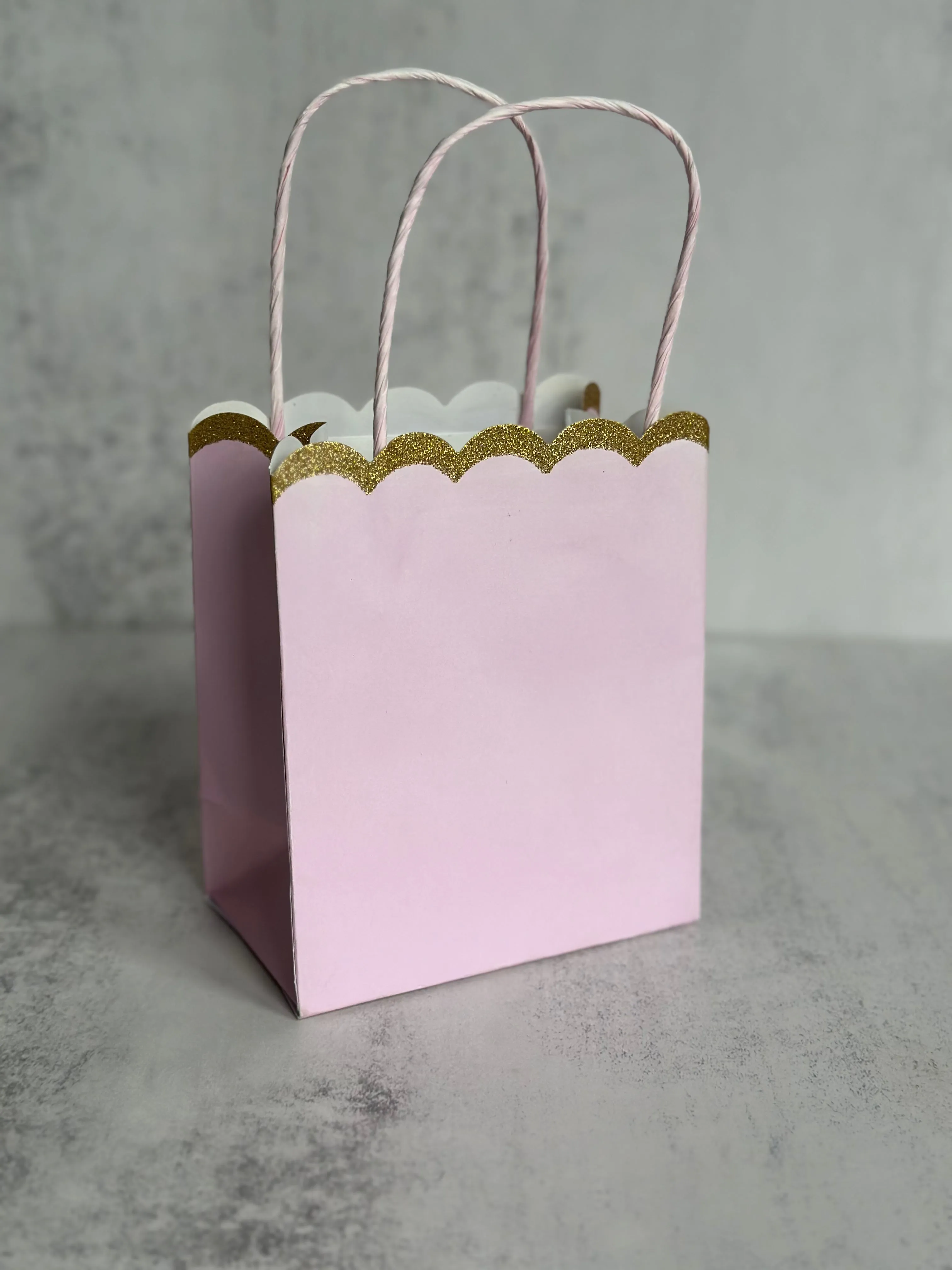 Colourful Scallop Edge Party Bags