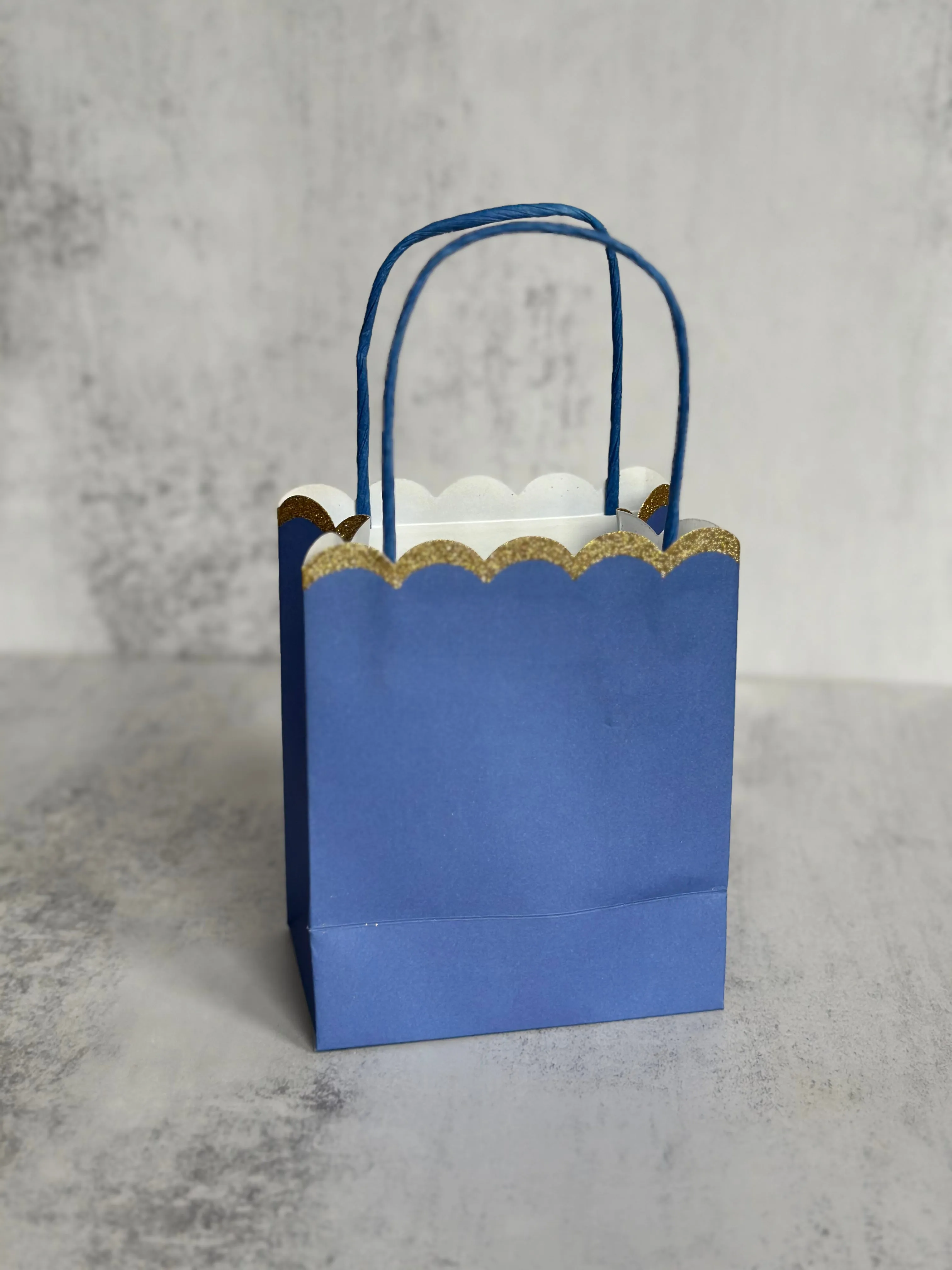 Colourful Scallop Edge Party Bags