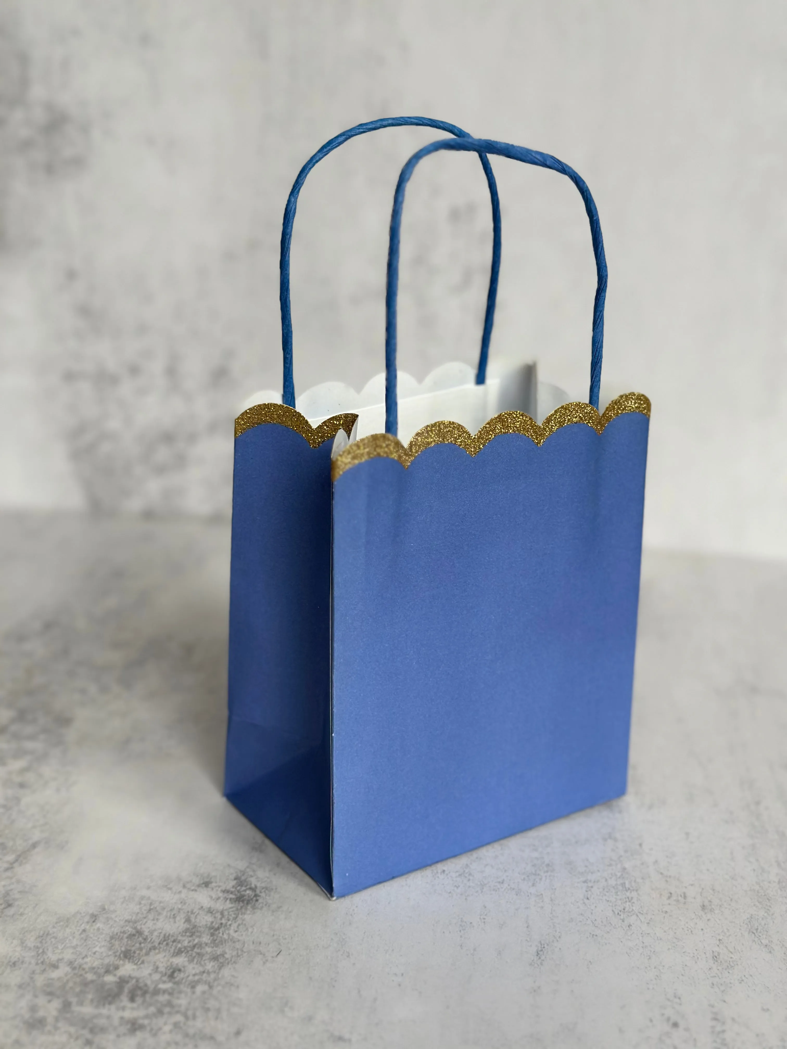Colourful Scallop Edge Party Bags