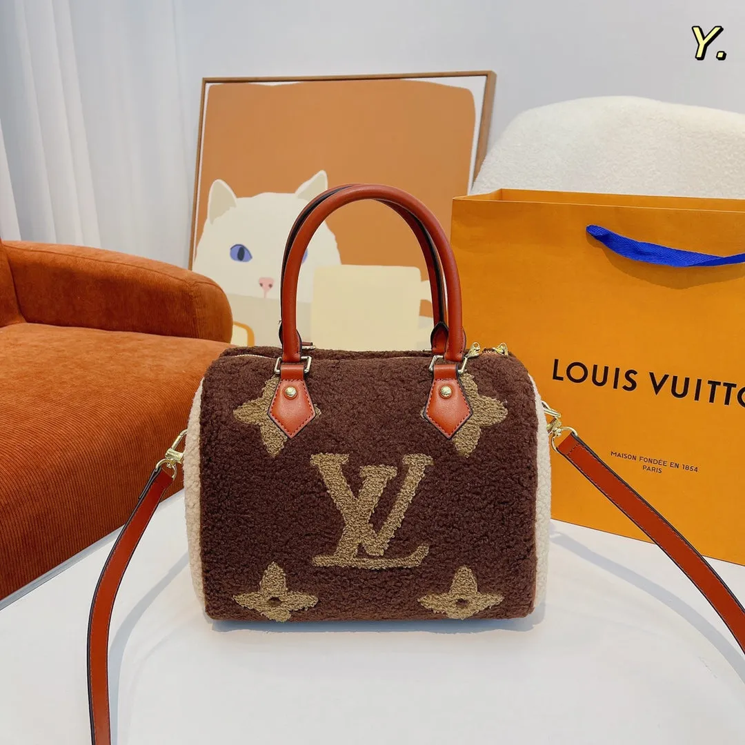 Fluffy Speedy Bag
