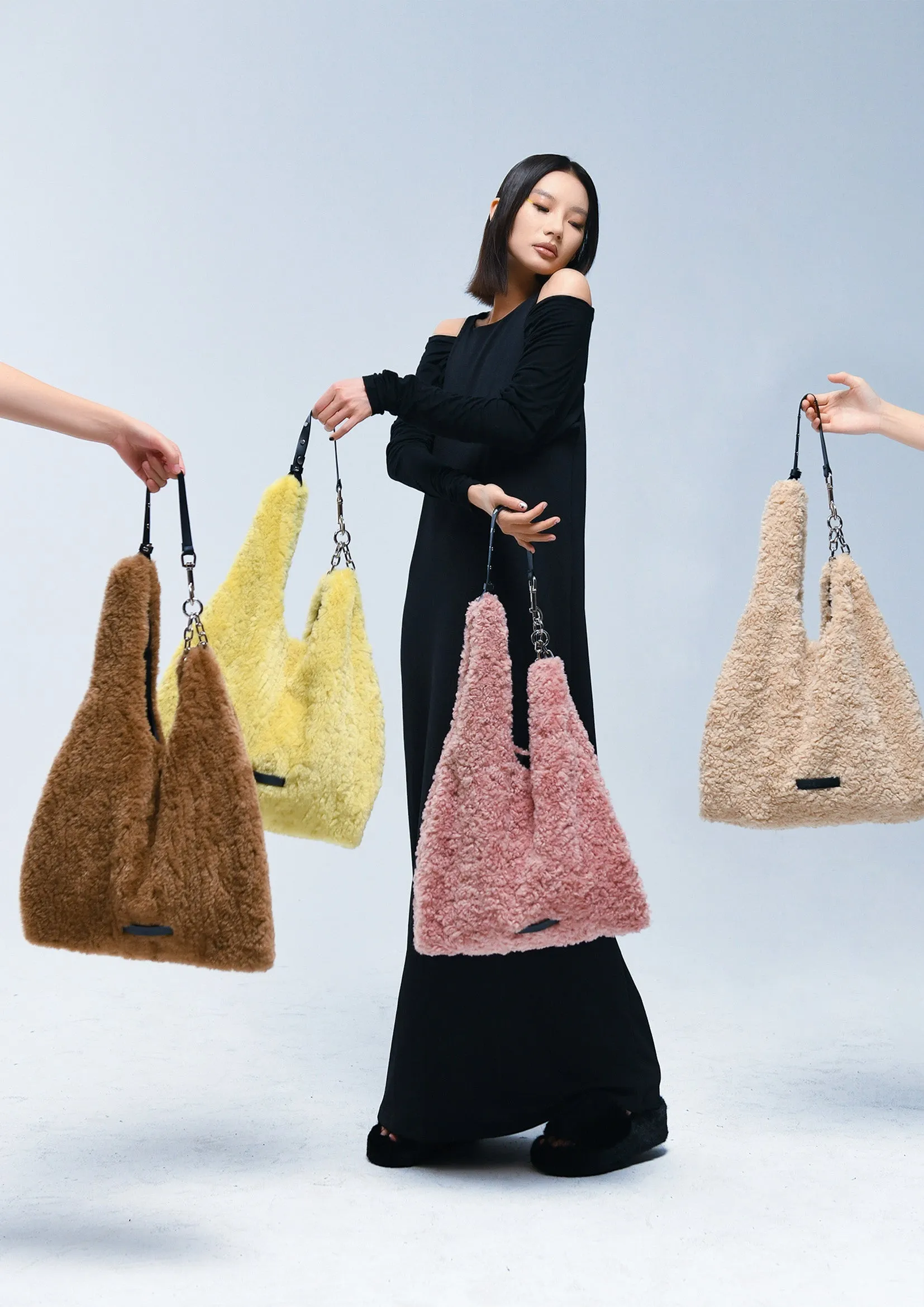 Fluffy tote bag - brown