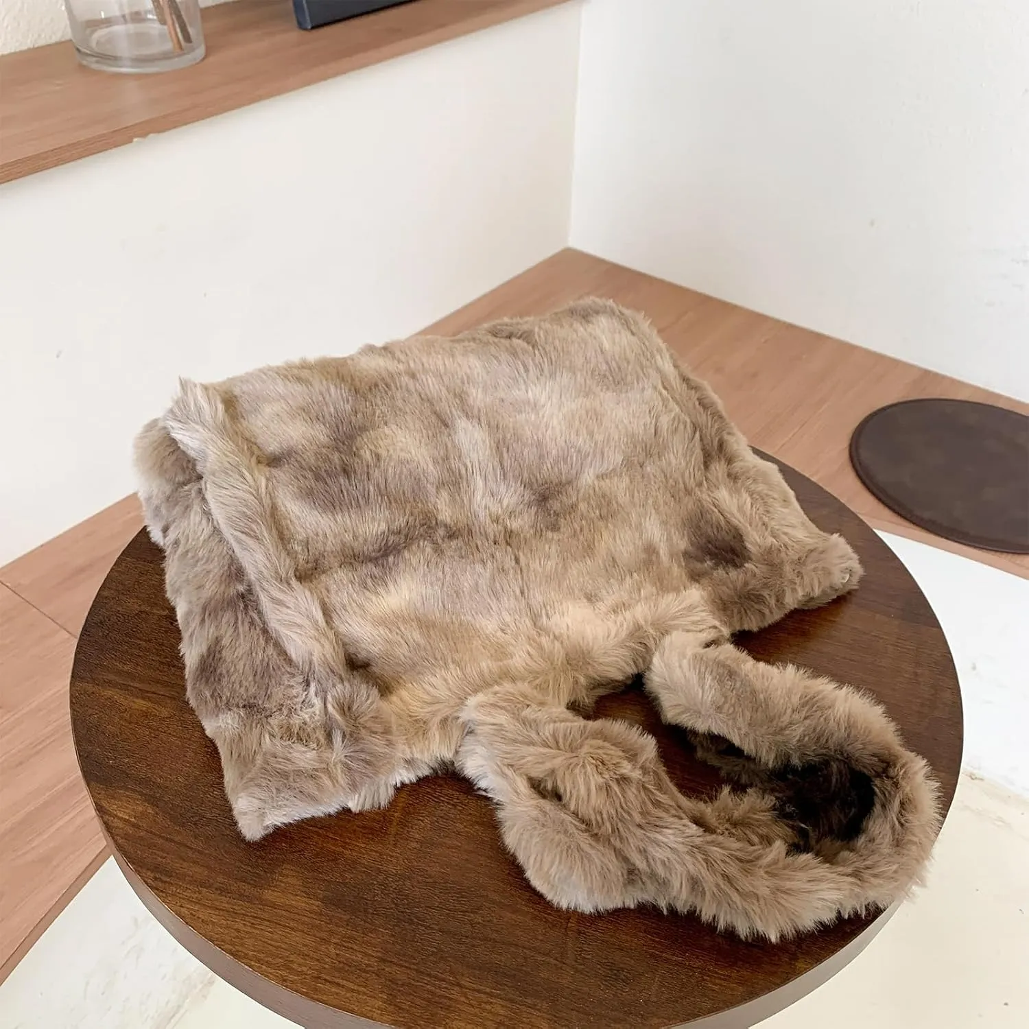 Fluffy Tote Bag Large Fur Purses for Women Winter Fuzzy Totes Furry Shoulder Handbag Plush Bags