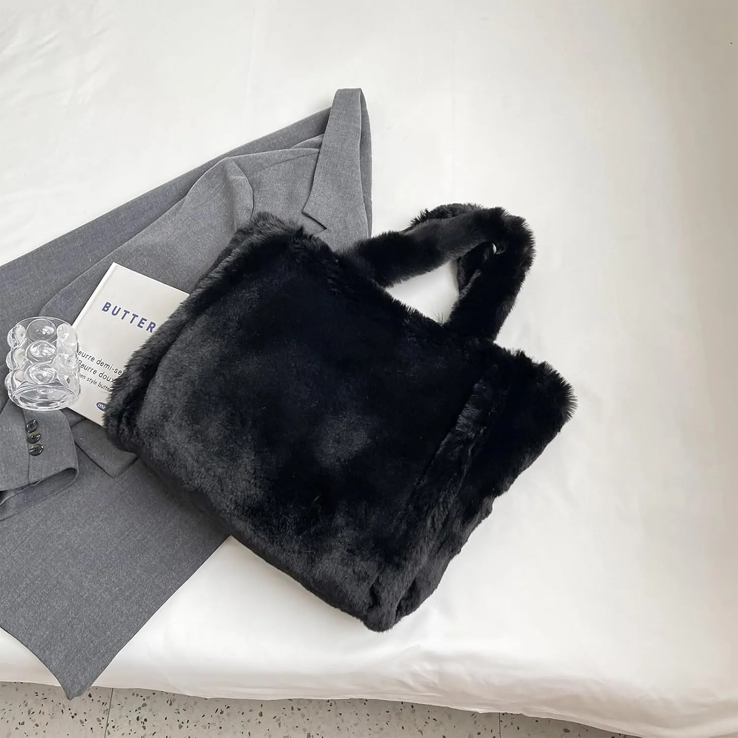 Fluffy Tote Bag Large Fur Purses for Women Winter Fuzzy Totes Furry Shoulder Handbag Plush Bags