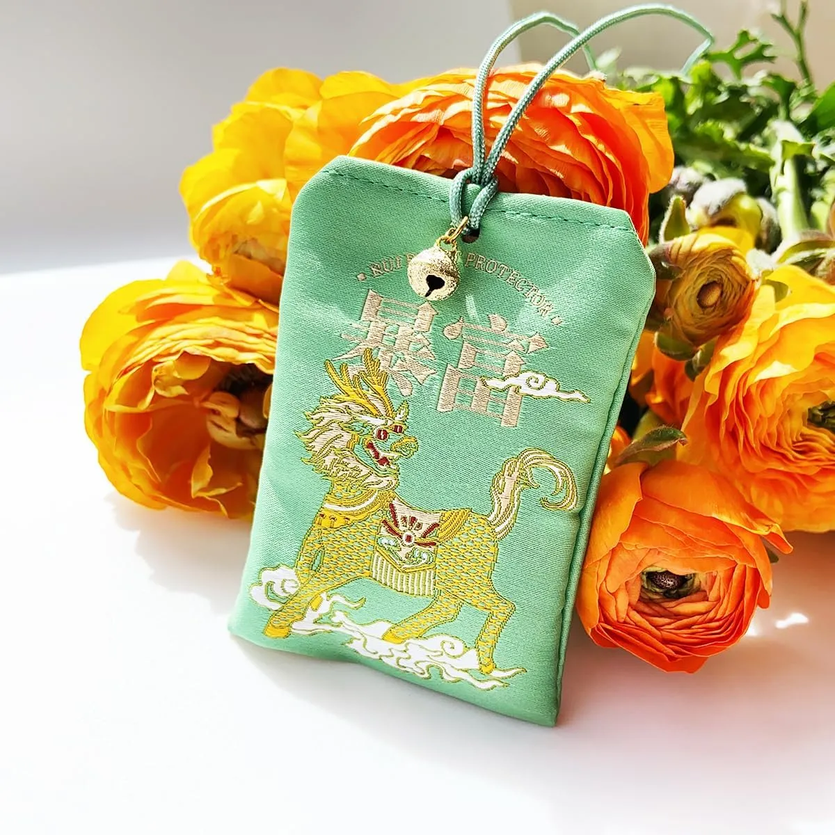 Handmade Traditional The Five Elements Lucky Japanese Auspicious Beast Sachets Omamori Blessing Amulet Qilin for Good Wealth Hanging Fortune Gifts for Women Men
