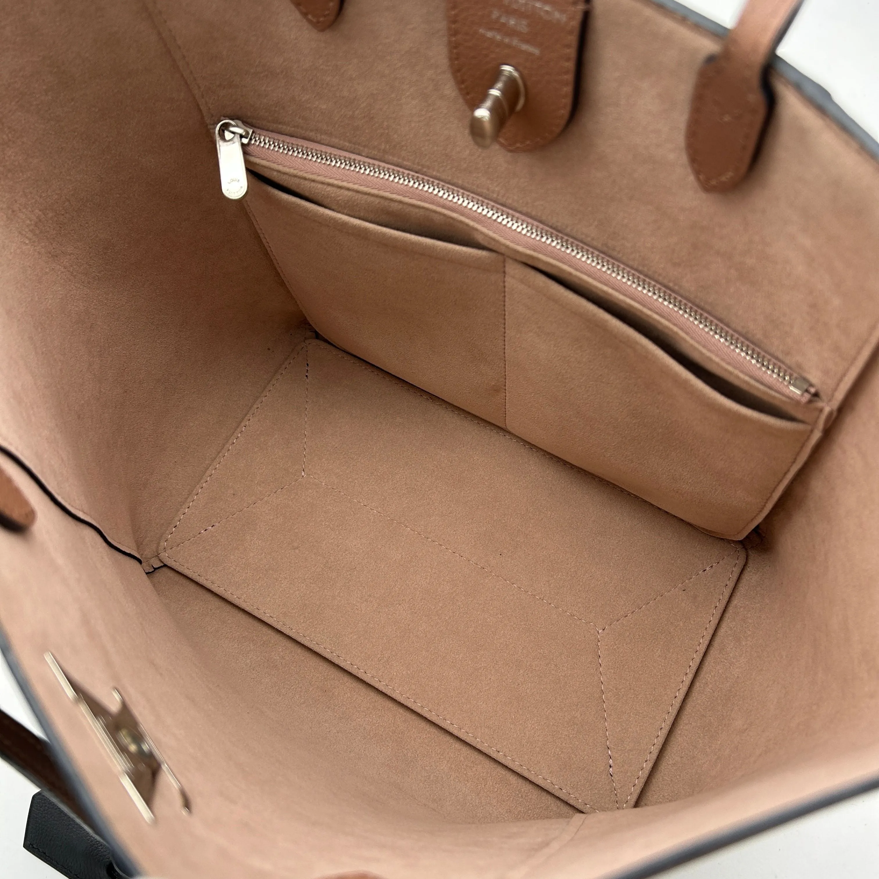Louis Vuitton Rose/Black Leather Lockme Cabas Tote Bag  LA38516