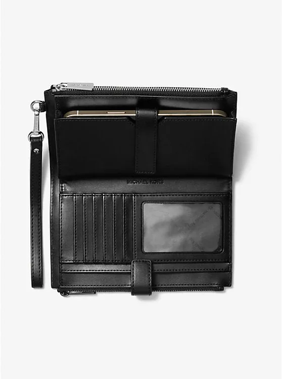 Micheal Kors Jet Set Large Ombre Signature Logo Wristlet Black