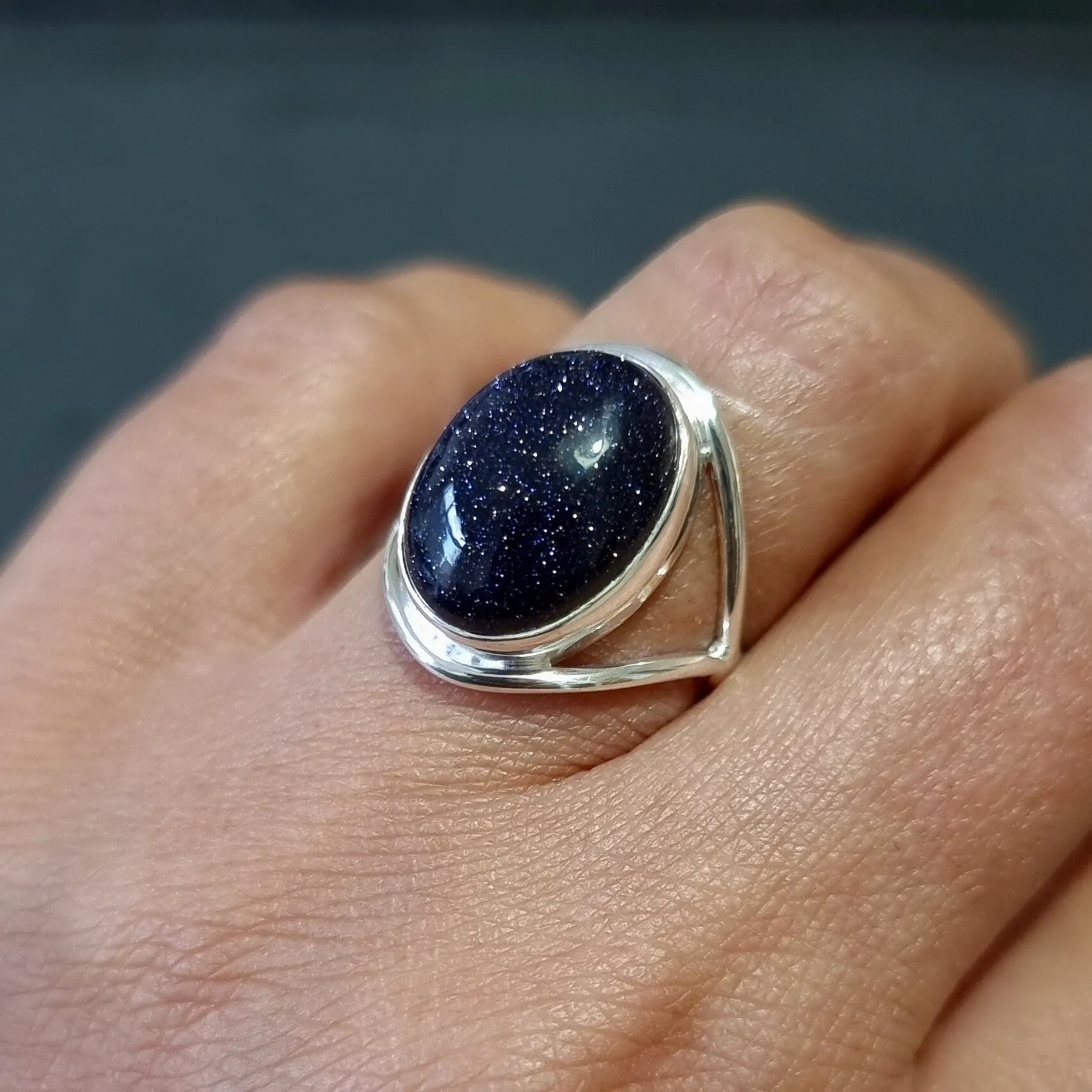 Oval Blue Goldstone Silver Ring, 15mm x 12mm, R80BSS