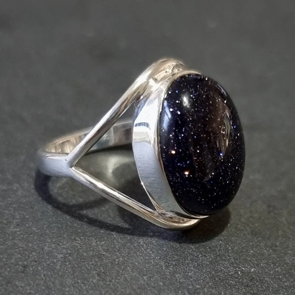 Oval Blue Goldstone Silver Ring, 15mm x 12mm, R80BSS