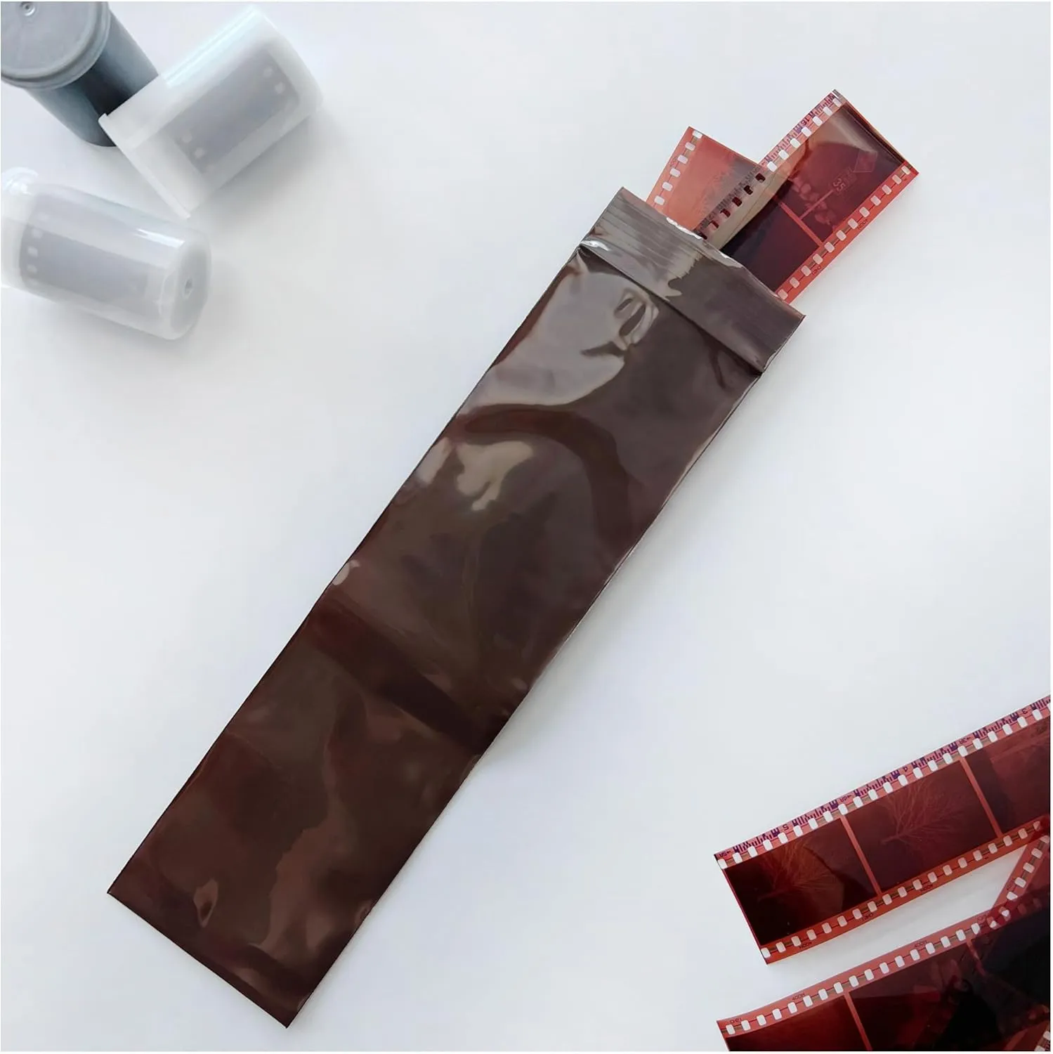 Plymor 2.5" x 9" (Pack of 100), 3 Mil Amber UV Zipper Reclosable Plastic Bags