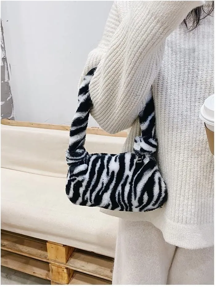 Pooyikoi Plush Underarm Bag, Ladies Fluffy Shoulder Bag, Women Y2K Furry Purse Fluffy Tote Bag for Autumn and Winter