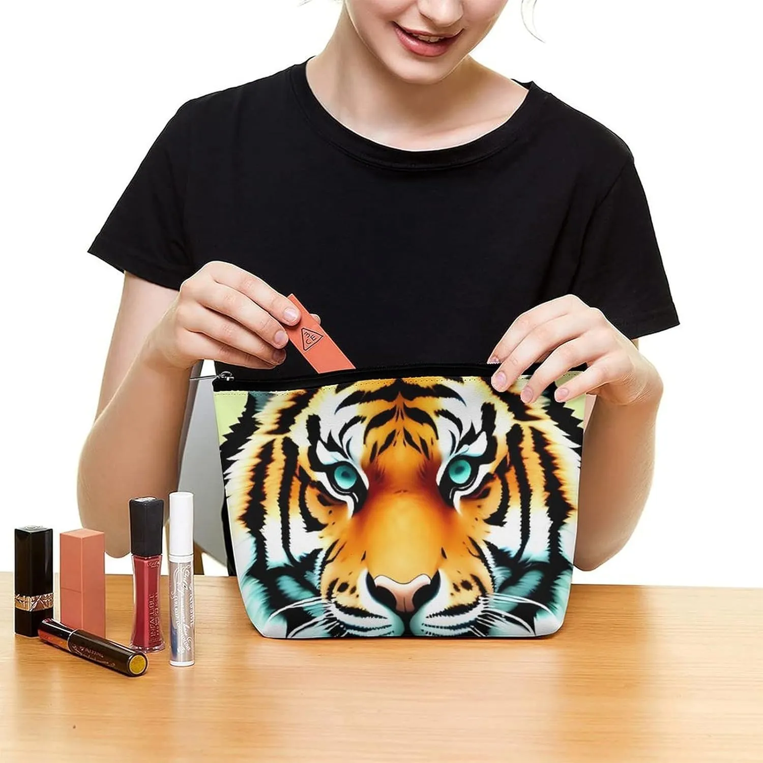 Small Cosmetic Bag Elegant Roomy Little Fat Tiger Head Makeup Bags Portable Zipper Pouch Lipstick Bag Travel Toiletry Bag for Best Friend Gift