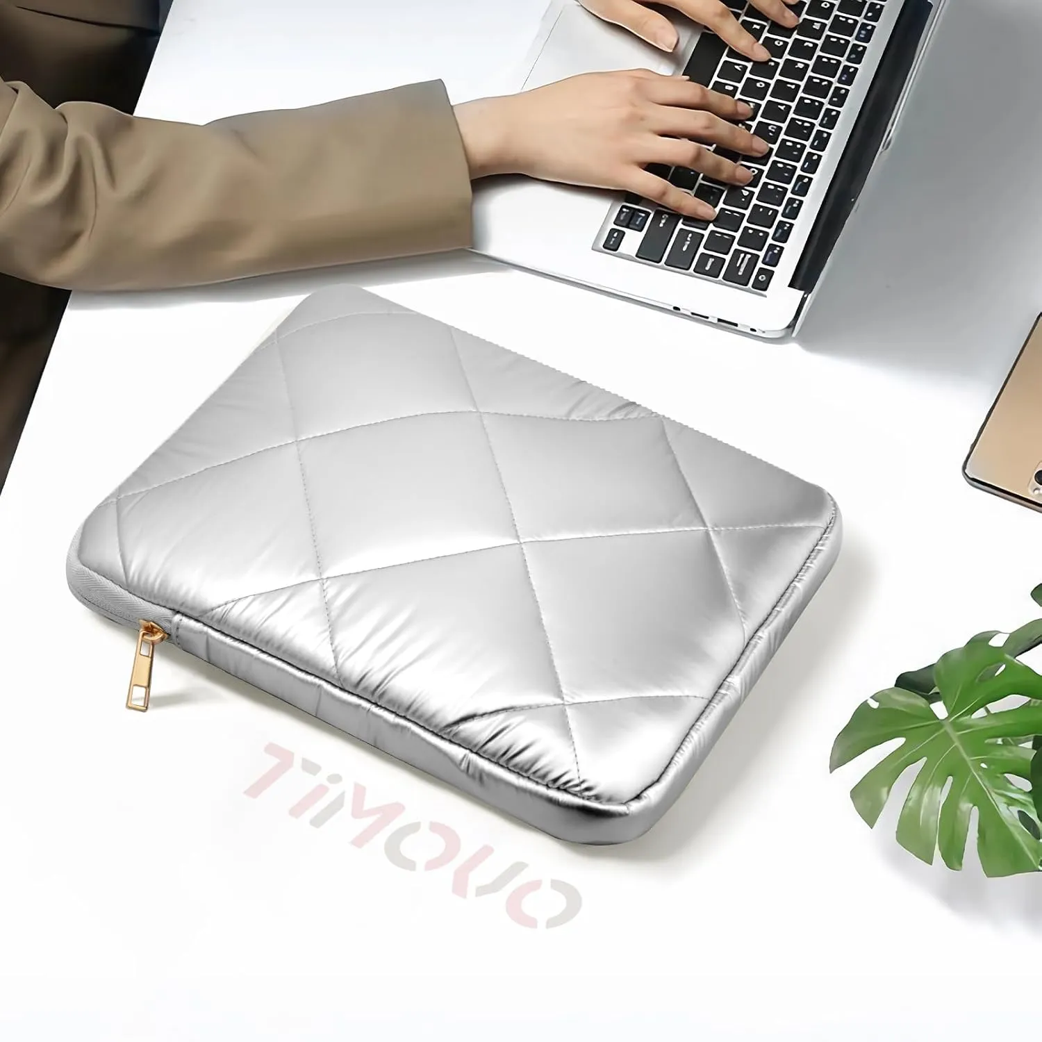 TiMOVO 9-11 Inch Puffy Tablet Sleeve for Women, iPad Carrying Travel Bag Fit iPad 11-inch A16 2025, iPad 10th Gen. 10.9", iPad 10.2", iPad Air 11/Air 5th/4th Gen. 10.9", Galaxy Tab A9 Plus 11", Silver