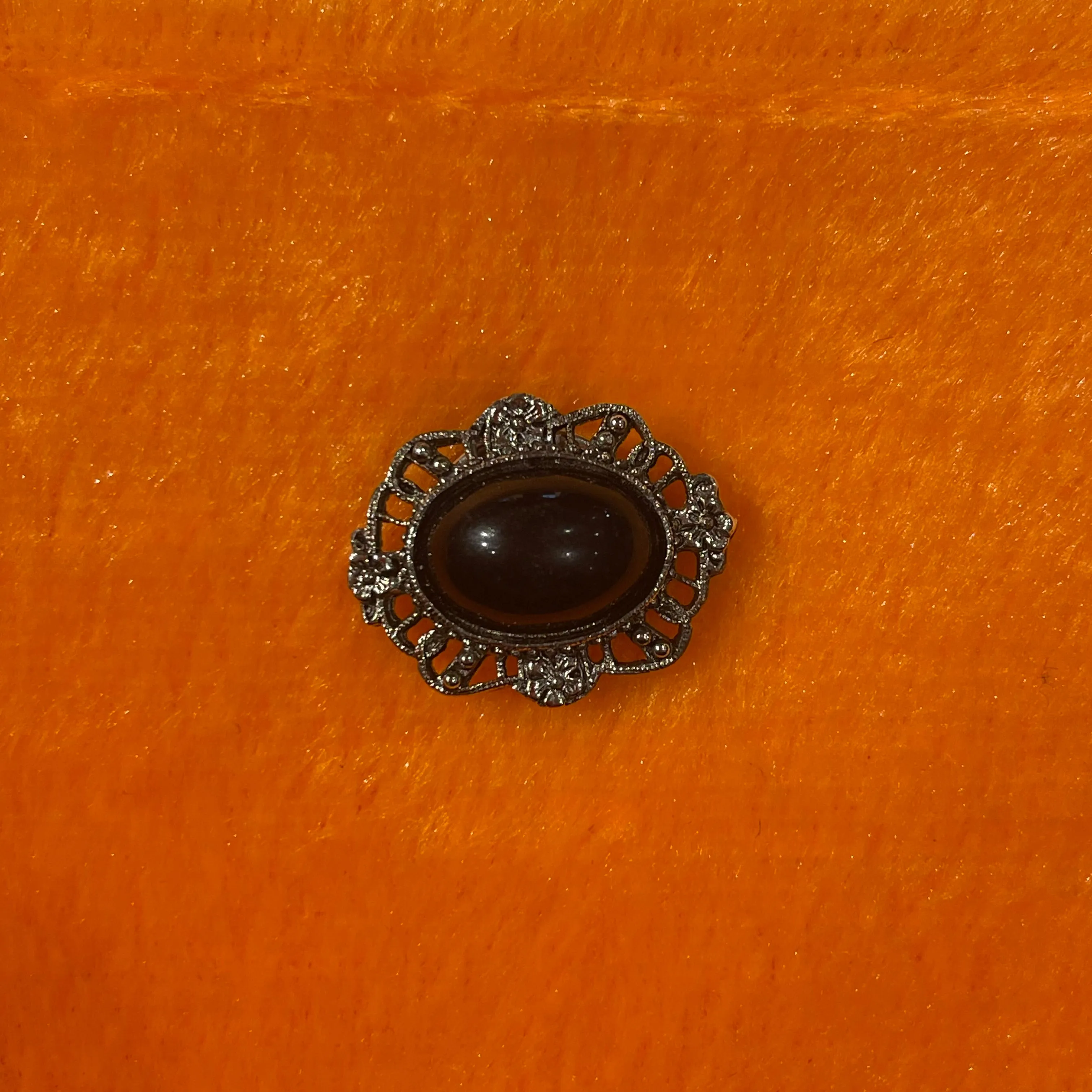 Vintage Ornate Jewelry Silver Tone & Black Set