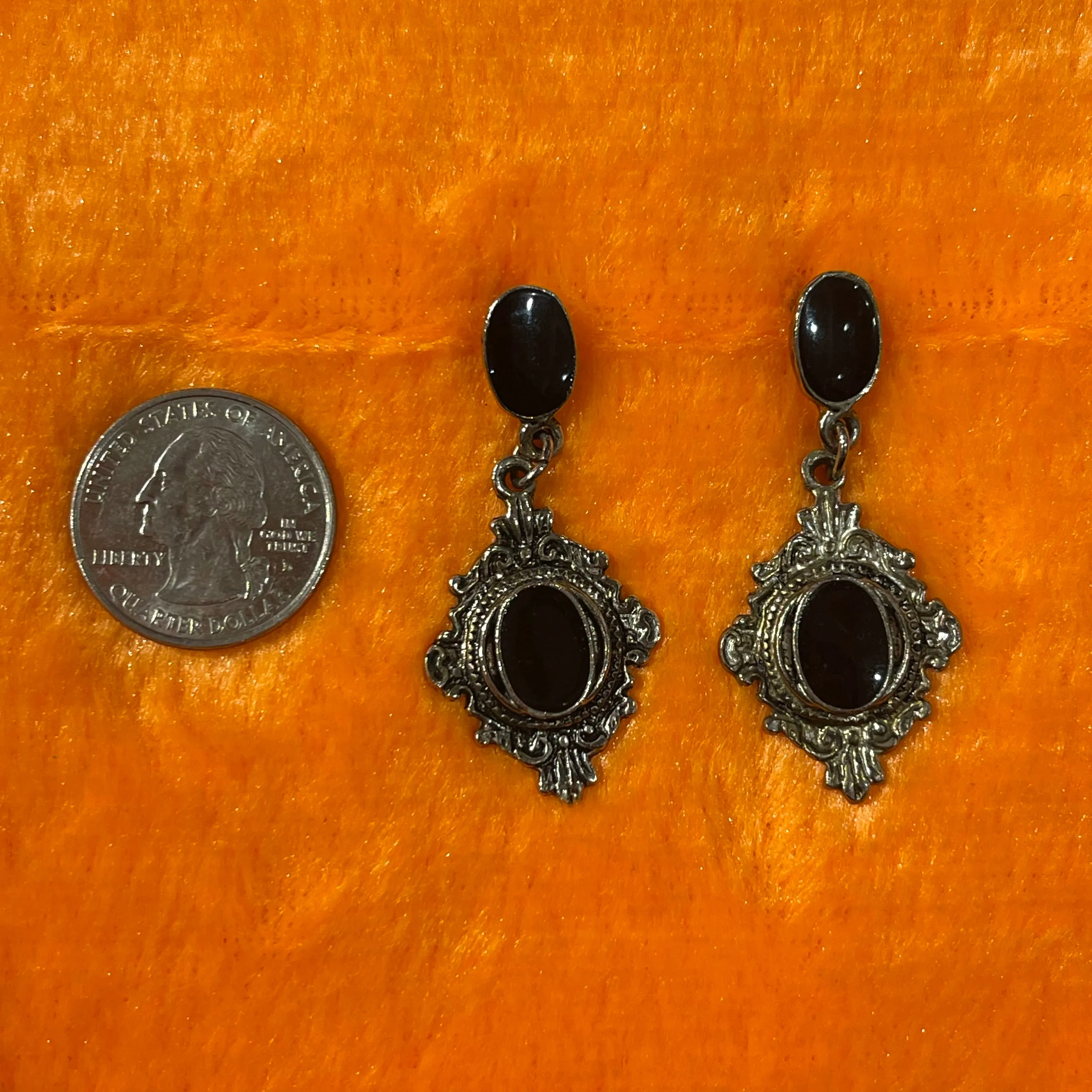 Vintage Ornate Jewelry Silver Tone & Black Set