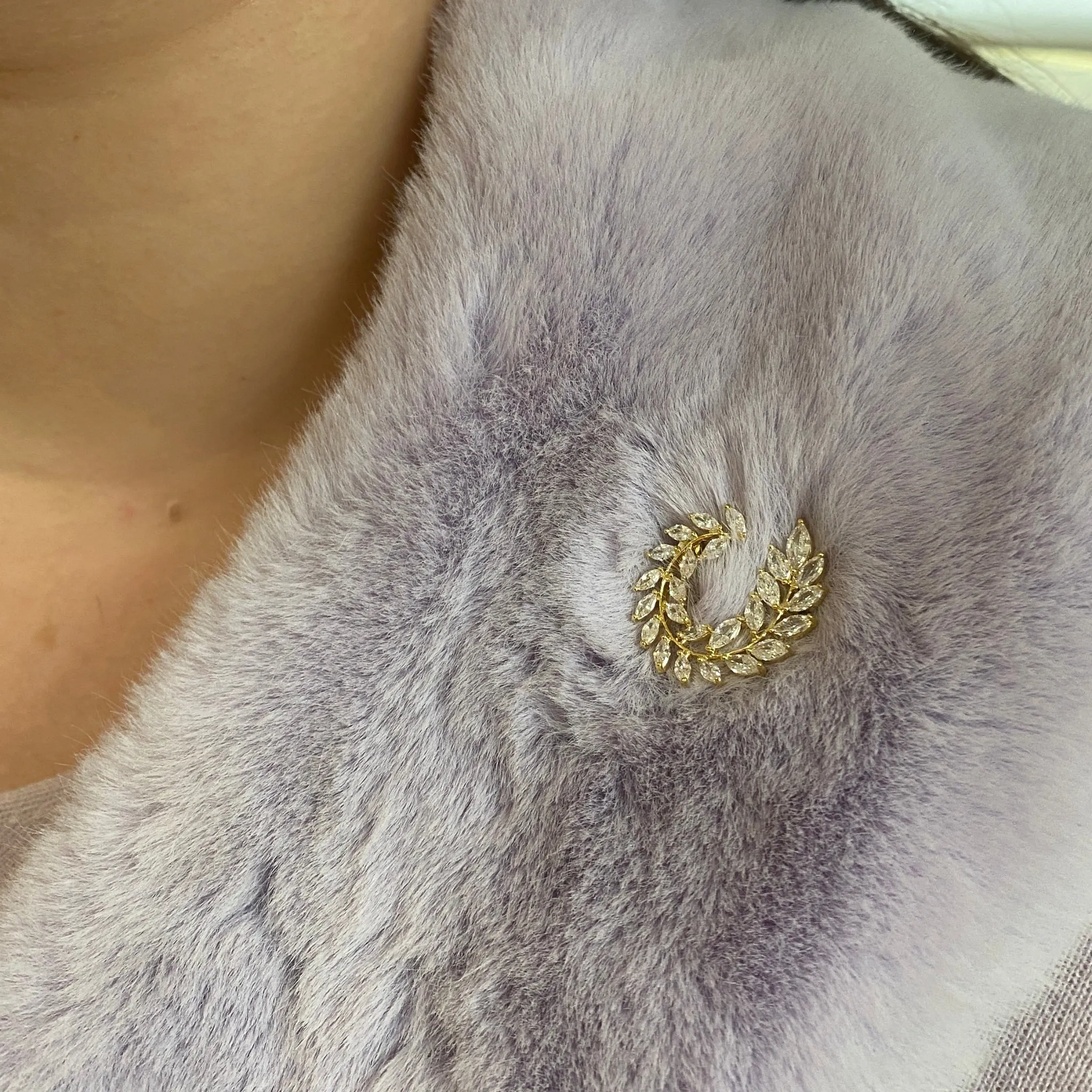 Wreath Brooch Crystal Pin Small Brooch in Gold or Silver