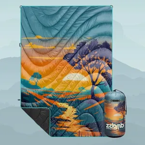 zzlamb Camping Blanket, Lightweight Cloak Puffy Down Alternative Travel Blanket, Portable & Windproof Warm Outdoor Blanket, Cozy Quilt Plane Car Picnic Hammock Beach Backpacking, 52x75in